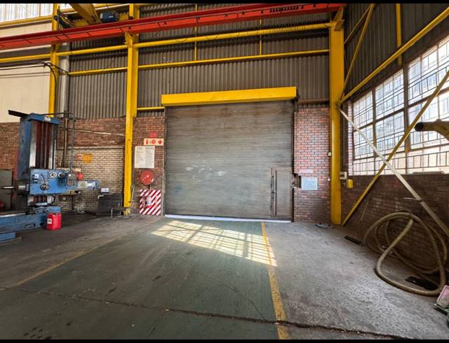 2,299M² WAREHOUSE TO LET IN ROBERTVILLE